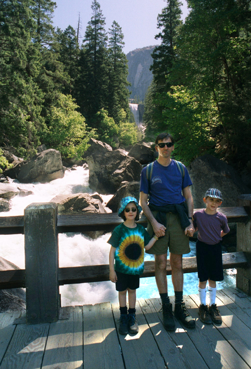 20010529b_Yosemite_-_Vernal_Falls_Trail_014_12