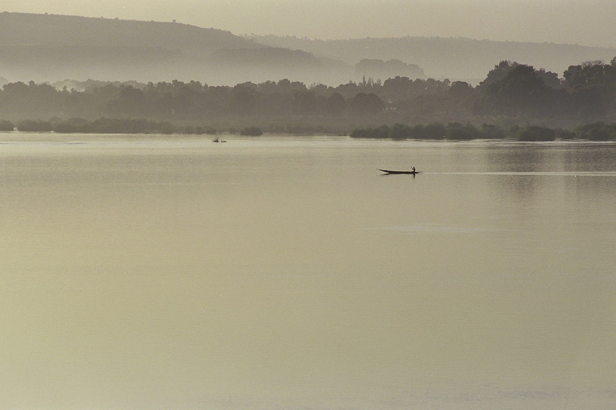 Niger River boatman, Bamako, Mali, 1989